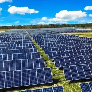 Solar for Apartments & Gated Communities: An RWA Guide to Cutting Common-Area Bills